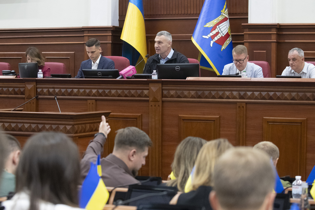 “Мэр нас игнорирует”. В Киевсовете запустили процедуру отставки Кличко – найдут ли голоса